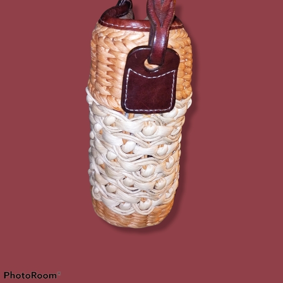 Brighton straw woven shoulder bag - Picture 3 of 10